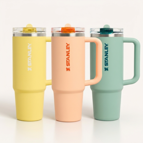 stanley-07 The Quencher ProTour Flip Straw Tumbler (30 oz)